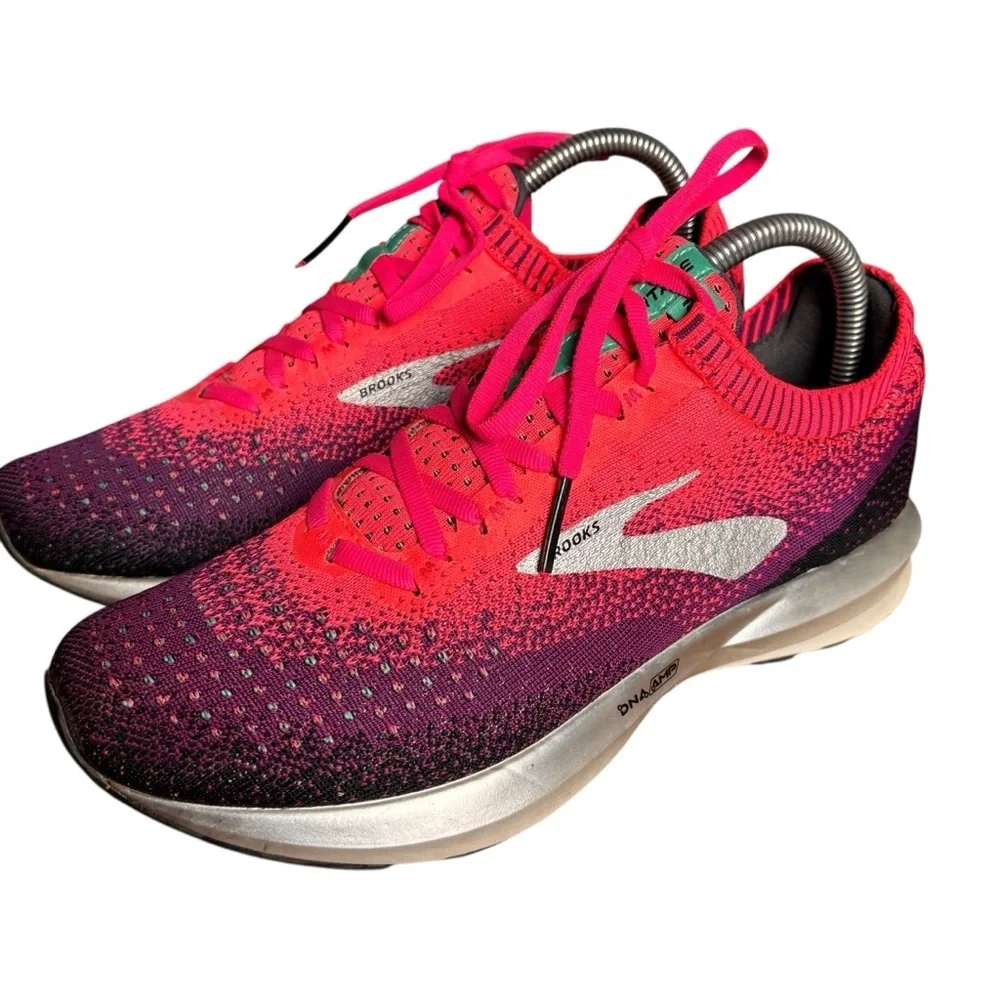 Brooks Levitate 2 Running Shoes in Purple and Coral – Women’s 8.5